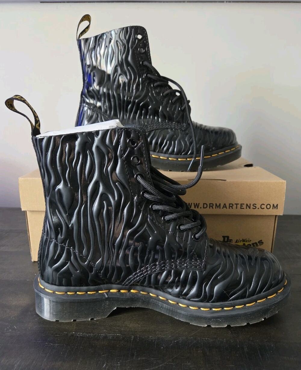 Dr Martens 1460 Pascal Zebra Emboss Leather Gloss Patent Boots US 8 EU 39 EUC